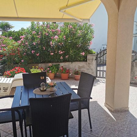 Apartments Dajana Silo Εξωτερικό φωτογραφία