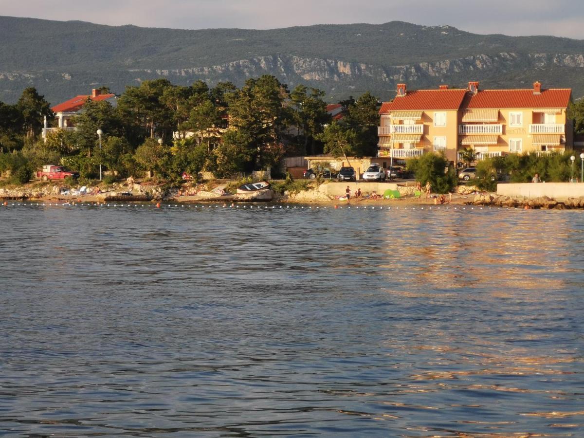 Apartments Dajana Silo Εξωτερικό φωτογραφία