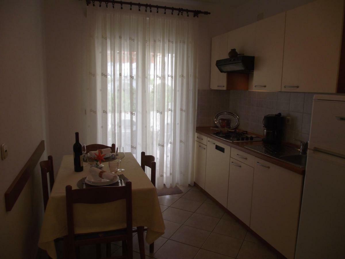 Apartments Dajana Silo Εξωτερικό φωτογραφία