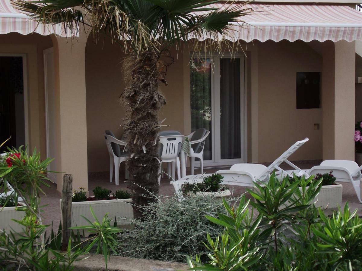 Apartments Dajana Silo Εξωτερικό φωτογραφία