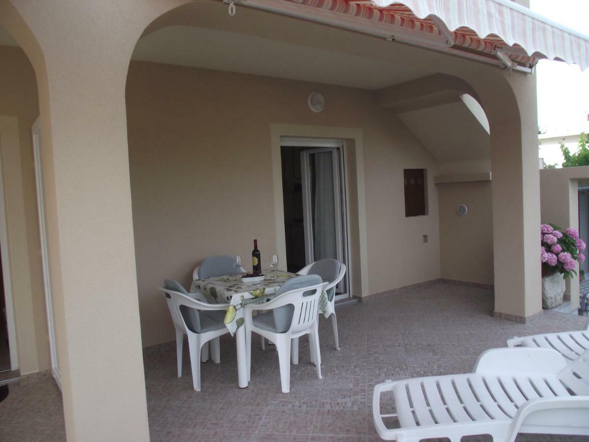 Apartments Dajana Silo Εξωτερικό φωτογραφία
